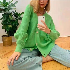 Plus Size Autumn Loose V-neck Women Sweater Casual Tops Simple Pearl Button Cardigan Clothes Ladies 2021 Fashion Commute Blouse